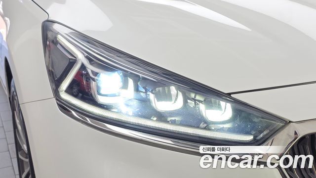 Kia K7 2019 — photo 8