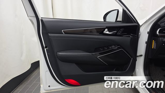 Kia K7 2019 — photo 14