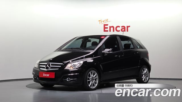 Mercedes-Benz B-Class 2010 — photo 1