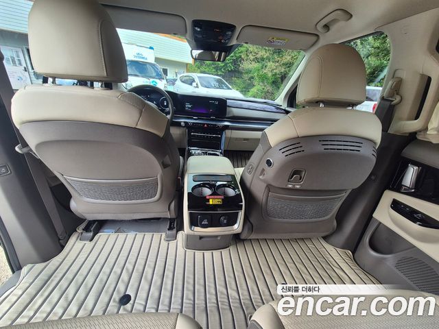 Kia Canival 2023 — photo 12