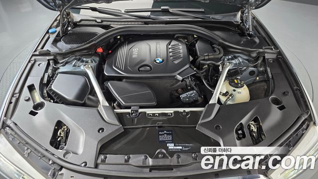 BMW 5-Series 2018 — photo 6