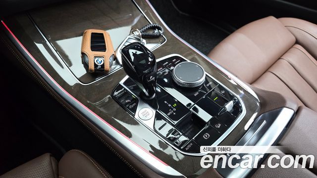 BMW X5 2019 — photo 12