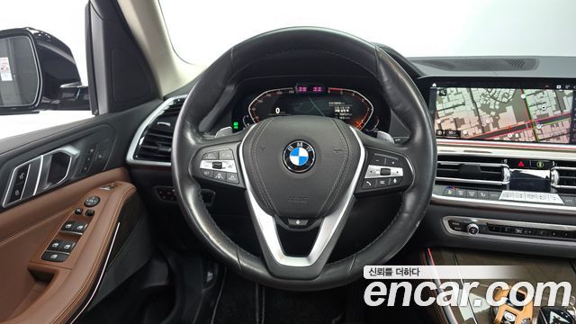 BMW X5 2019 — photo 18