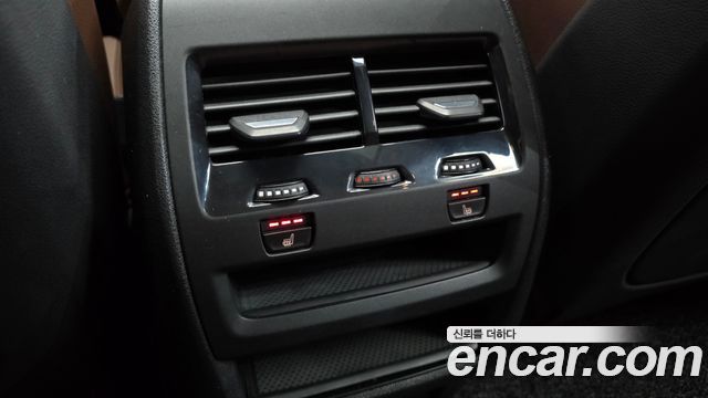 BMW X5 2019 — photo 25