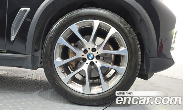 BMW X5 2019 — photo 7