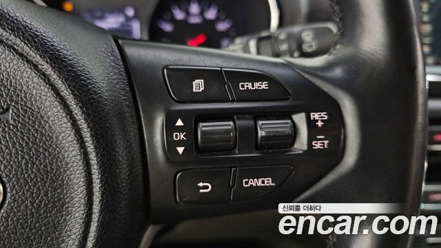 Kia Canival 2016 — photo 23