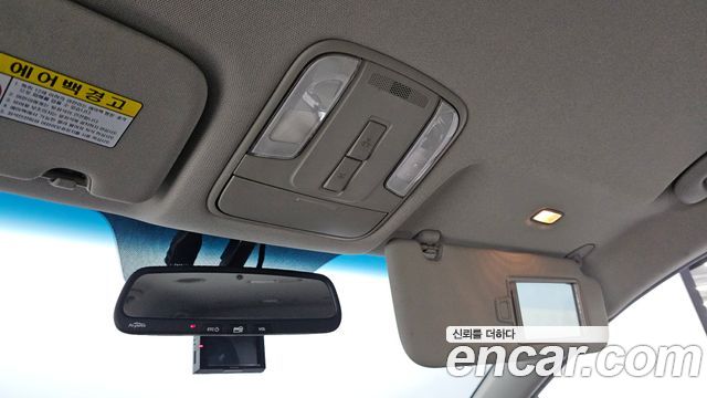 Kia Canival 2016 — photo 25