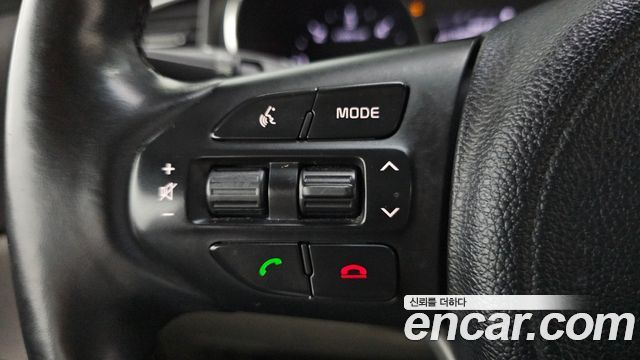 Kia Canival 2016 — photo 29