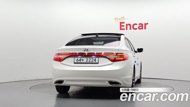 Hyundai Grandeur 2011 — photo 4