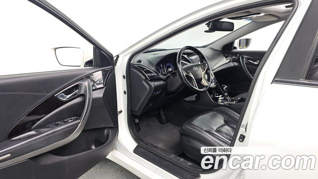 Hyundai Grandeur 2011 — photo 10