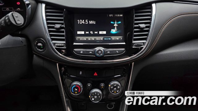 Chevrolet Korea Trax 2017 — photo 20
