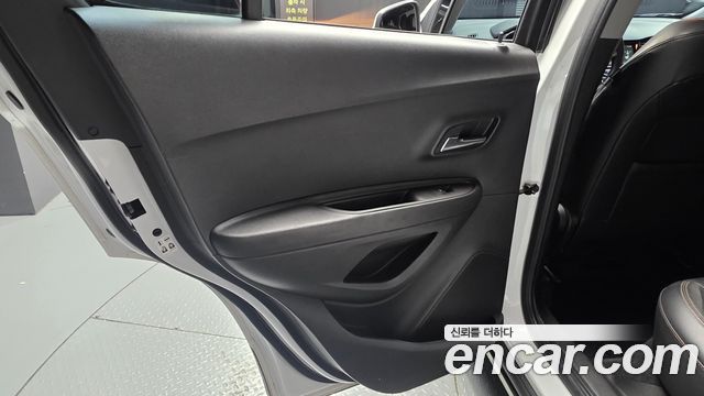 Chevrolet Korea Trax 2017 — photo 15