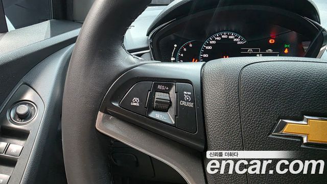 Chevrolet Korea Trax 2017 — photo 27