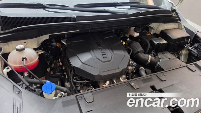 Kia Canival 2023 — photo 6