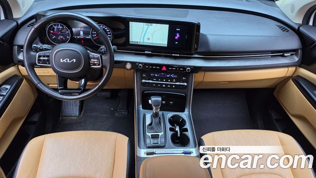 Kia Canival 2023 — photo 10