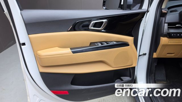 Kia Canival 2023 — photo 15