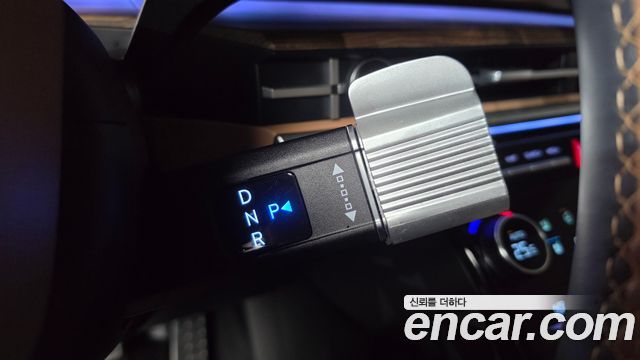 Hyundai Santafe 2025 — photo 12
