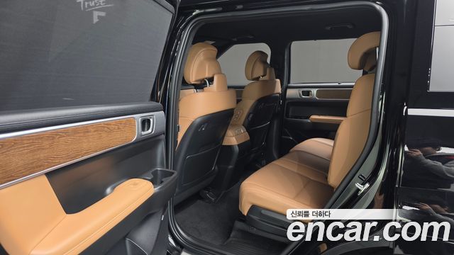 Hyundai Santafe 2025 — photo 31