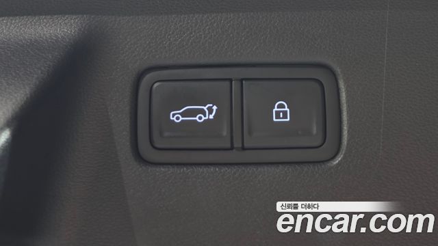 Hyundai Santafe 2025 — photo 36