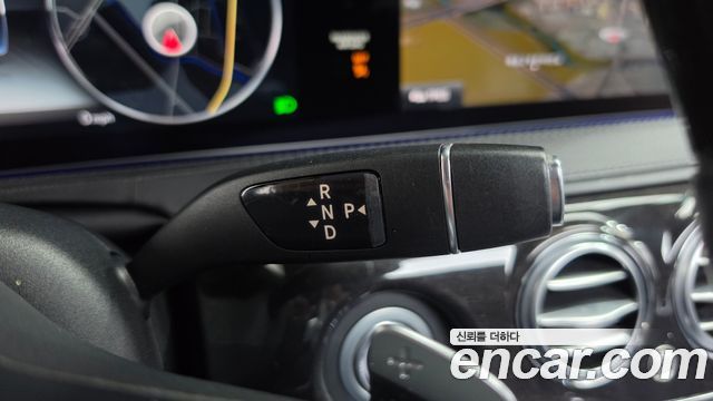 Mercedes-Benz S-Class 2018 — photo 12