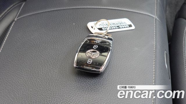Mercedes-Benz S-Class 2018 — photo 22