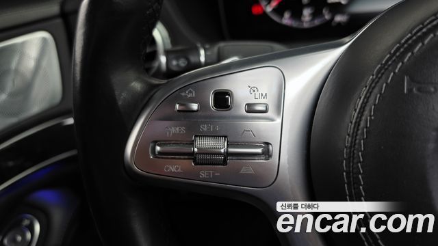 Mercedes-Benz S-Class 2018 — photo 23