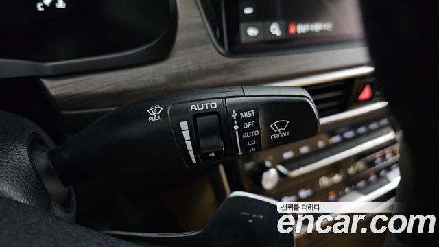 Kia K7 2020 — photo 24