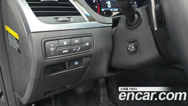 Genesis G80 2018 — photo 29