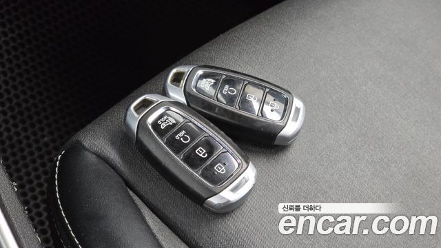 Hyundai Venue 2020 — photo 19