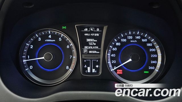 Hyundai Grandeur 2015 — photo 11