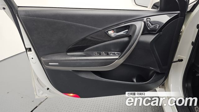 Hyundai Grandeur 2015 — photo 14