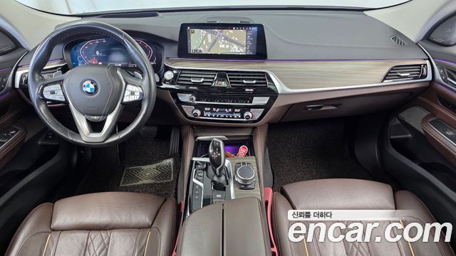 BMW Gran Turismo 2020 — photo 10