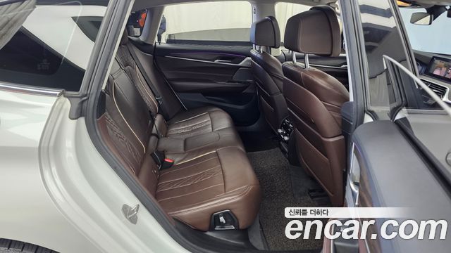 BMW Gran Turismo 2020 — photo 18