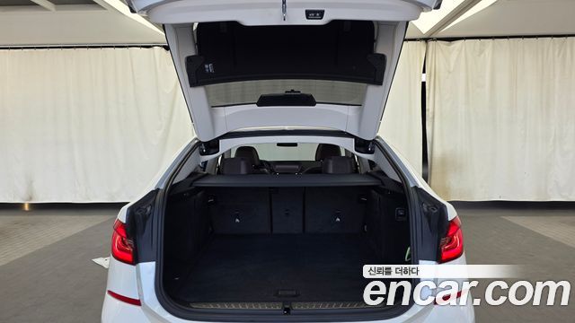 BMW Gran Turismo 2020 — photo 26