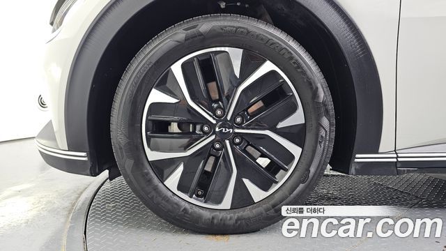 Kia EV6 2023 — photo 5
