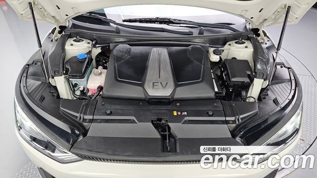 Kia EV6 2023 — photo 6