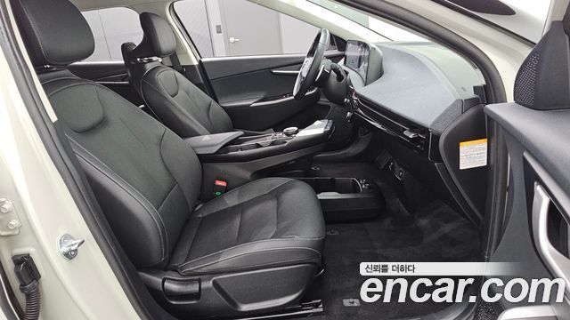 Kia EV6 2023 — photo 12