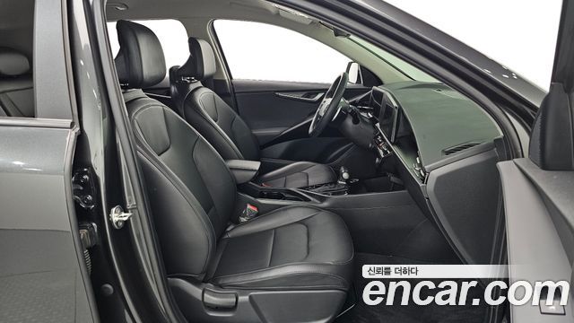 Kia Niro 2022 — photo 17