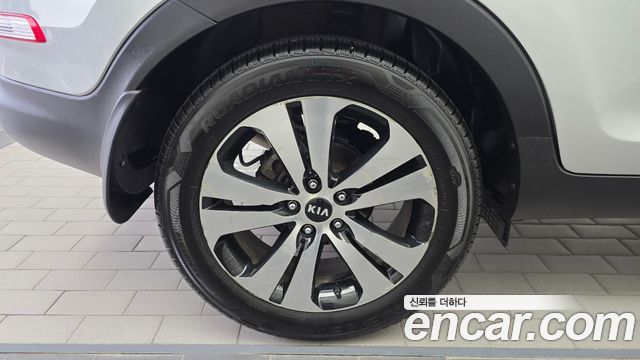 Kia Sportage 2011 — photo 5