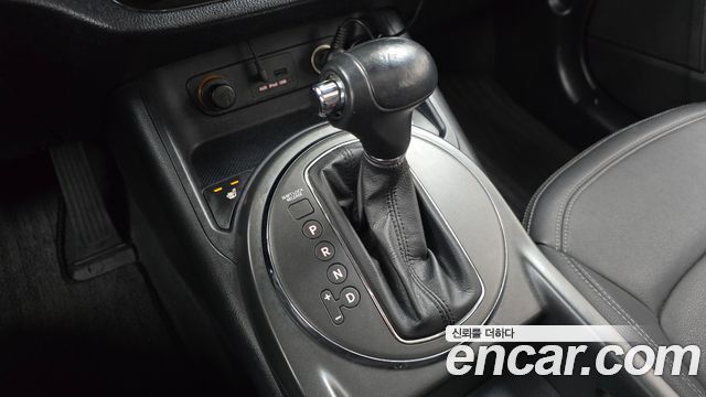Kia Sportage 2011 — photo 9