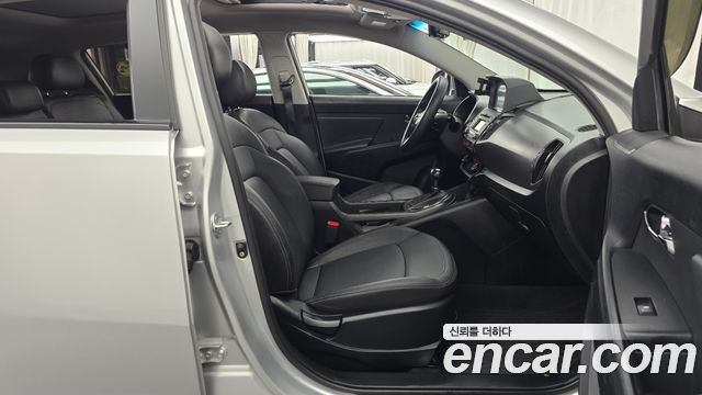 Kia Sportage 2011 — photo 11