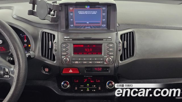 Kia Sportage 2011 — photo 14