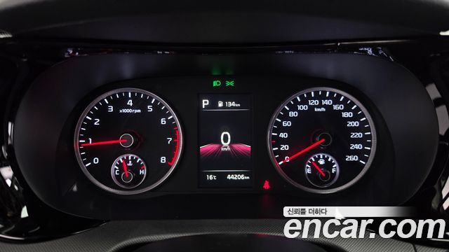 Kia K5 2022 — photo 11