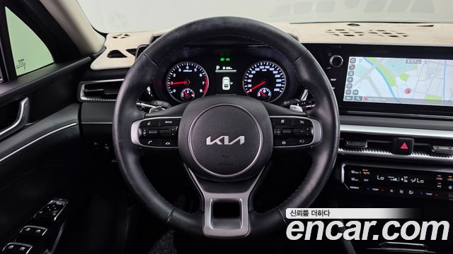 Kia K5 2022 — photo 19