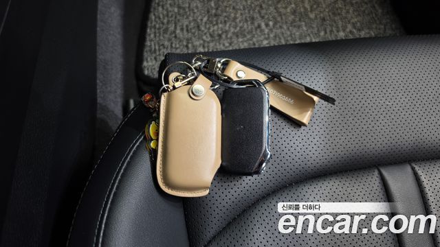 Kia K5 2022 — photo 22