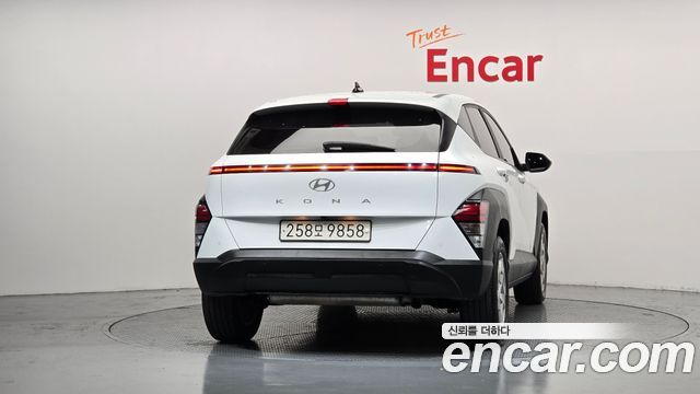Hyundai Kona 2023 — photo 4