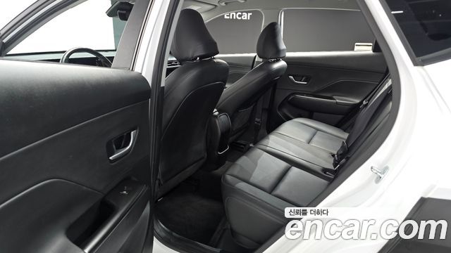 Hyundai Kona 2023 — photo 11