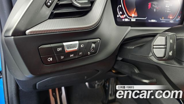 BMW 2-Series 2022 — photo 32