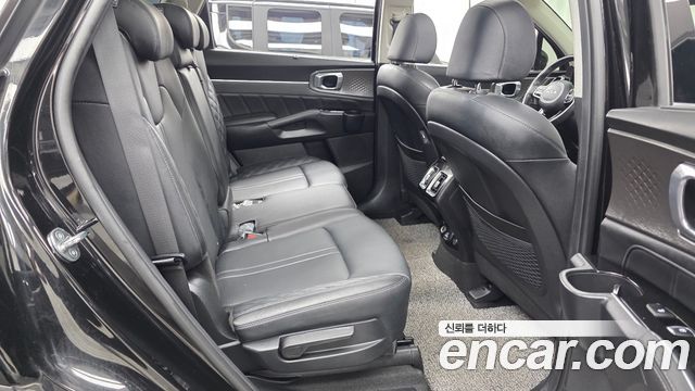 Kia Sorento 2023 — photo 12