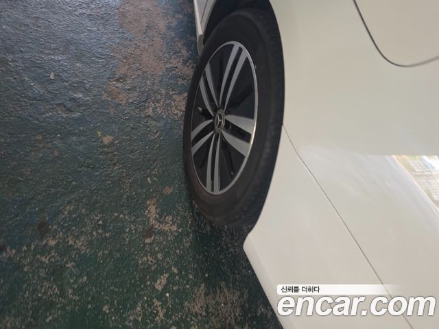 Mercedes-Benz A-Class 2021 — photo 3
